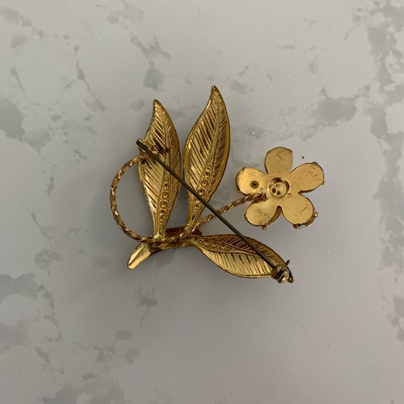 Vintage flower brooch - Picture 3 of 3